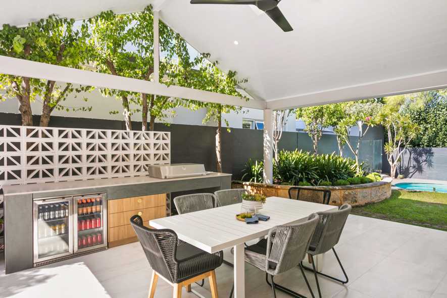 Indoor & outdoor home extension design